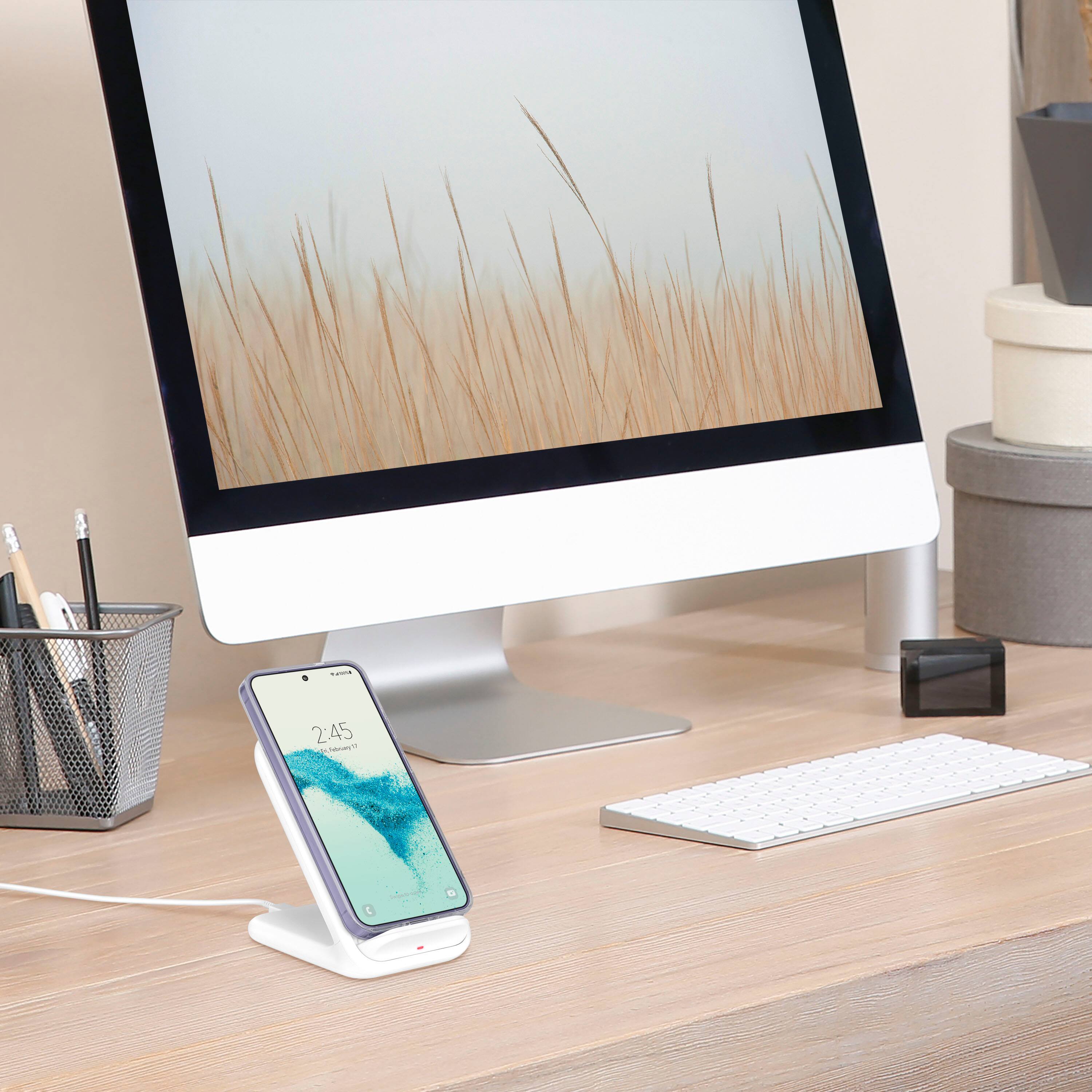 Alt View 13. Insignia™ - Hard-Shell Case for Samsung Galaxy S24 - Blue Flower (Clear).