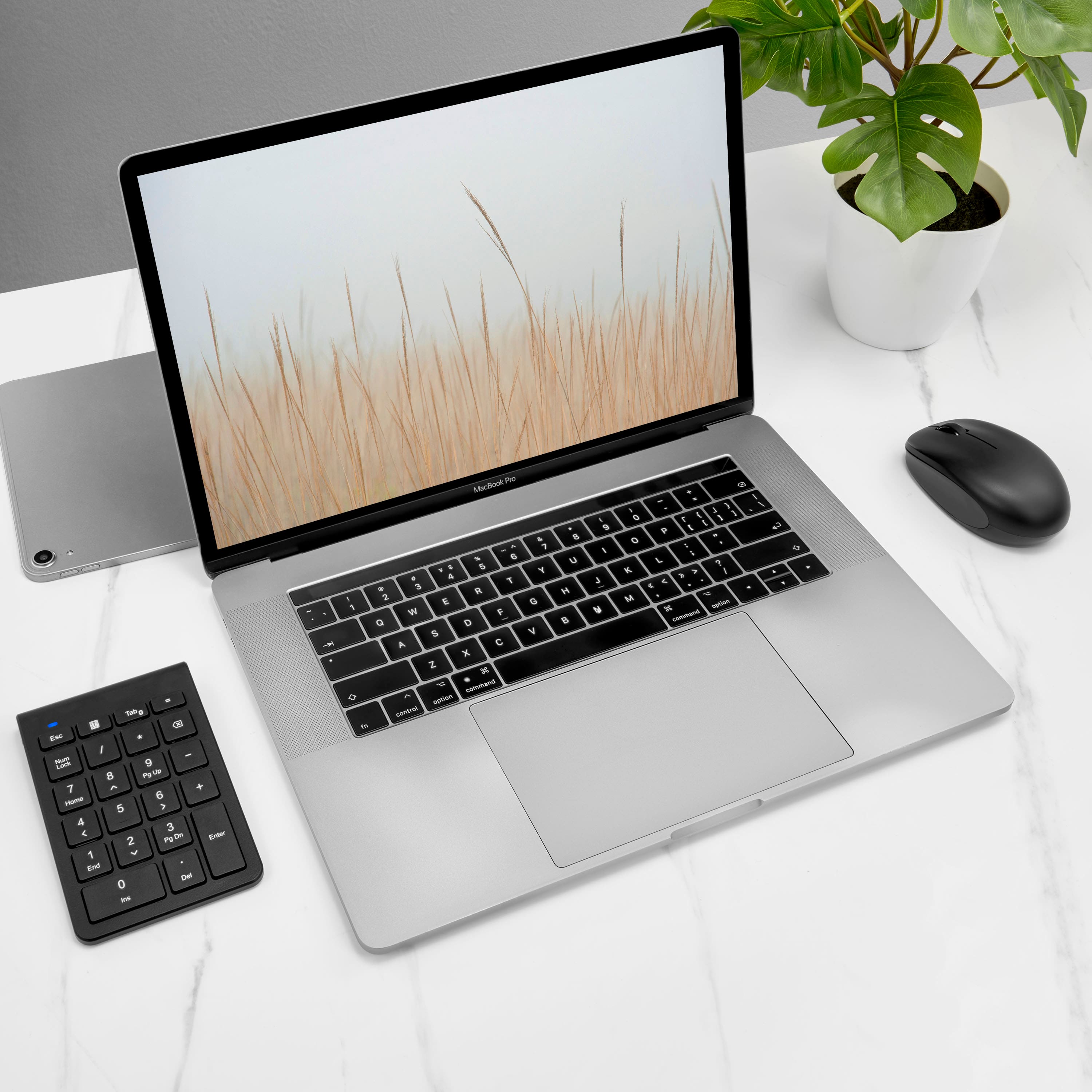 Alt View 15. Insignia™ - 22-Key Bluetooth Scissor Switch Number Keypad for Windows, macOS, ChromeOS, iPadOS and Android - Black.