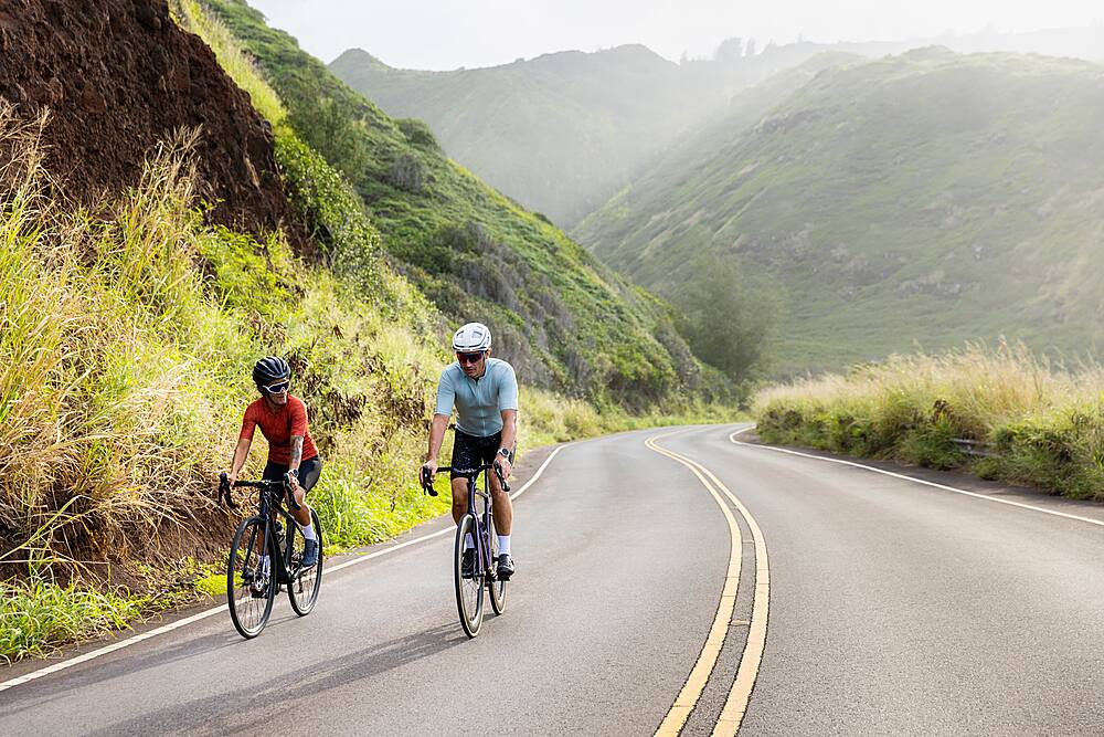 Alt View 15. Garmin - Edge 840 2.6" GPS Bike Computer - Black.