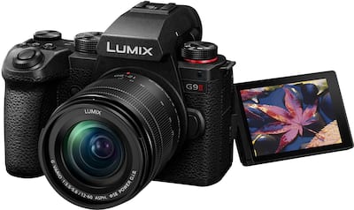 Panasonic LUMIX G9II Mirrorless Camera with LUMIX ASPH 12 60mm F3 Panasonic LUMIX G9II Mirrorless Camera with LUMIX ASPH 12 60mm F3