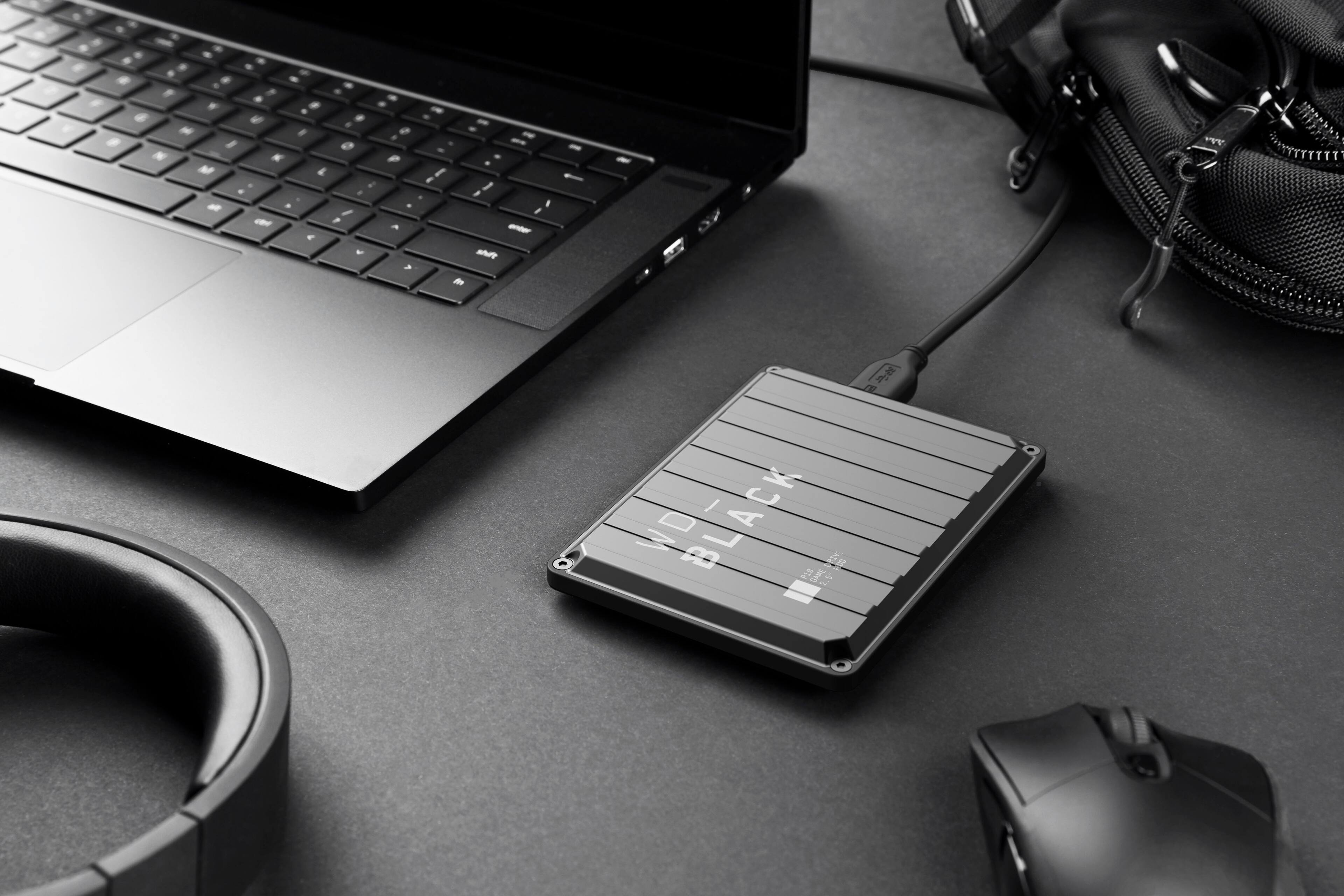 Alt View 18. WD - BLACK P10 2TB External USB 3.2 Gen 1 Portable Hard Drive - Black.