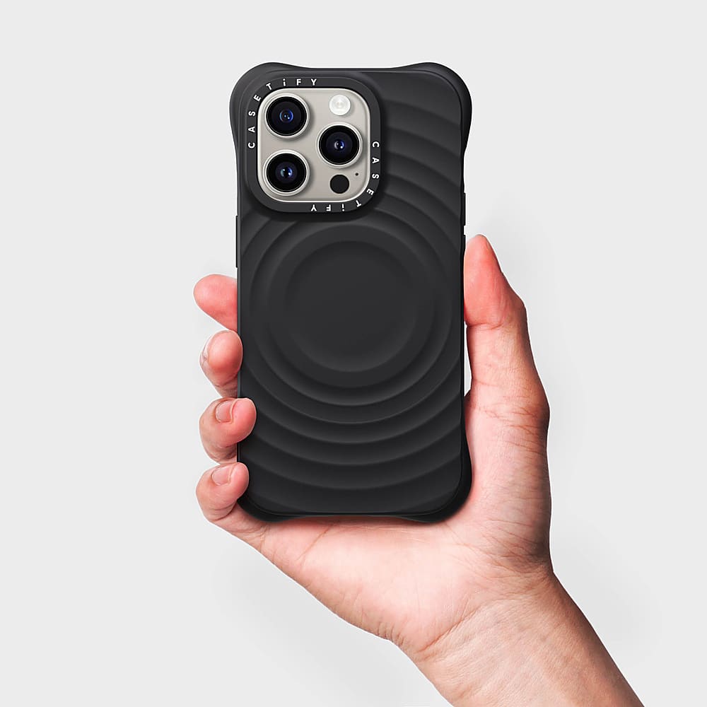 Alt View 3. CASETiFY - Essentials Ripple Case with MagSafe for Apple iPhone 15 Pro Max - Black.