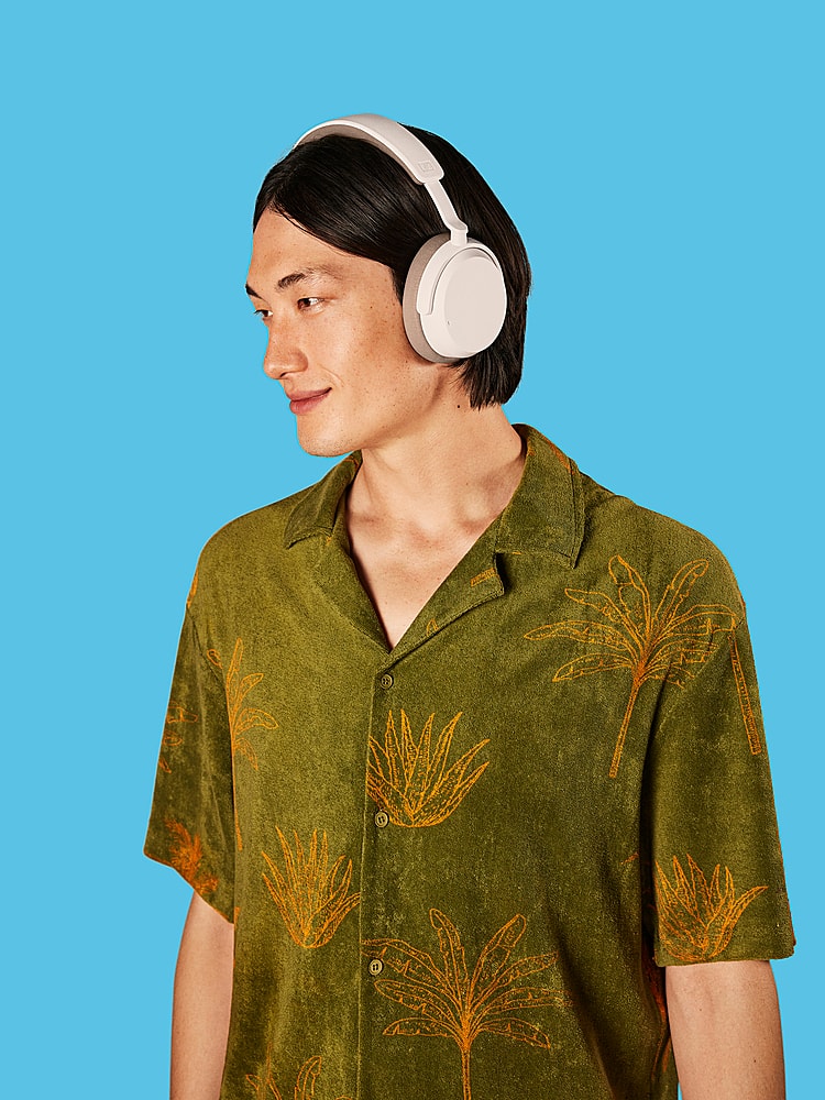 Alt View 16. Sennheiser - ACCENTUM Wireless Bluetooth Hybrid Noise Cancelling Headphones - White.