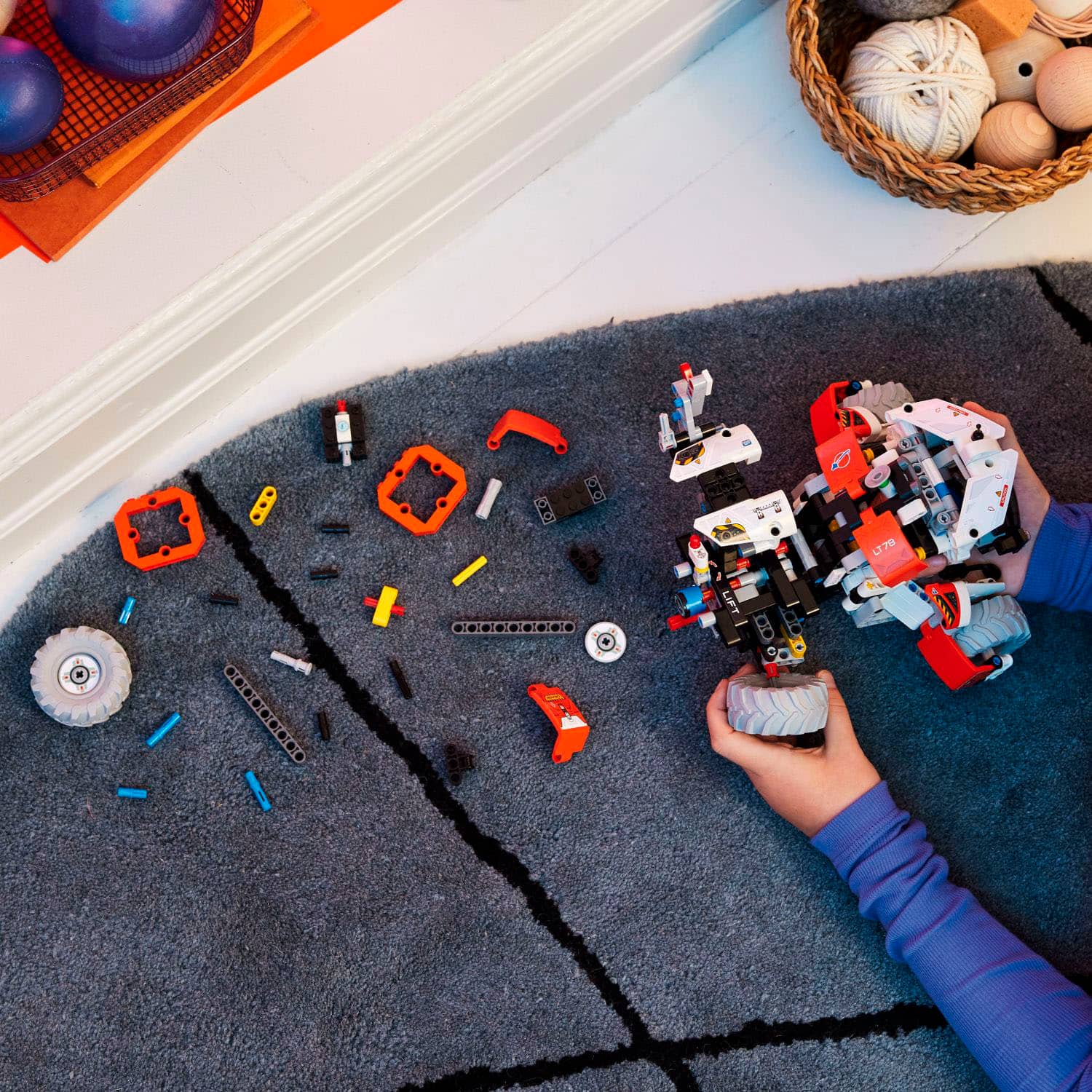 Alt View 12. LEGO - Technic Surface Space Loader LT78 Space Toy Set 42178.