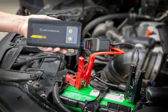 auto starter car vattery recharger with flashlight 8000A 160PSI Jump Air Compressor, 12V Battery Jump Starter Power Bank(All Gas/12L Diesel), Car Starter with LED Flashlight, Force Start, Jump Pack with Jump Leads : Automotive Powerful Car Jump Starter Our car battery charger jump starter has enough power (2500A peak current) to start most 12V vehicles on the road (including all gasoline or 8L diesel engines) Scosche 2000 Amp Emergency Jump
