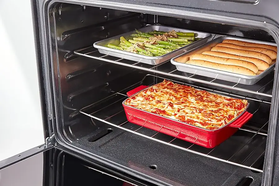 Alt View 16. Amana - 5.0 Cu. Ft. Freestanding Single Oven Gas Range with Easy-Clean Glass Door - Black.