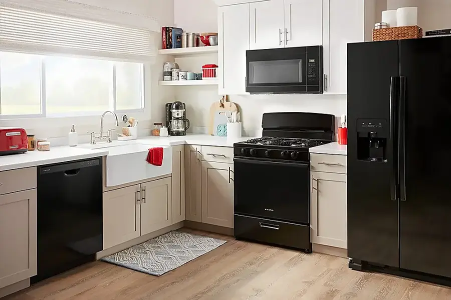 Alt View 21. Amana - 5.0 Cu. Ft. Freestanding Single Oven Gas Range with Easy-Clean Glass Door - Black.