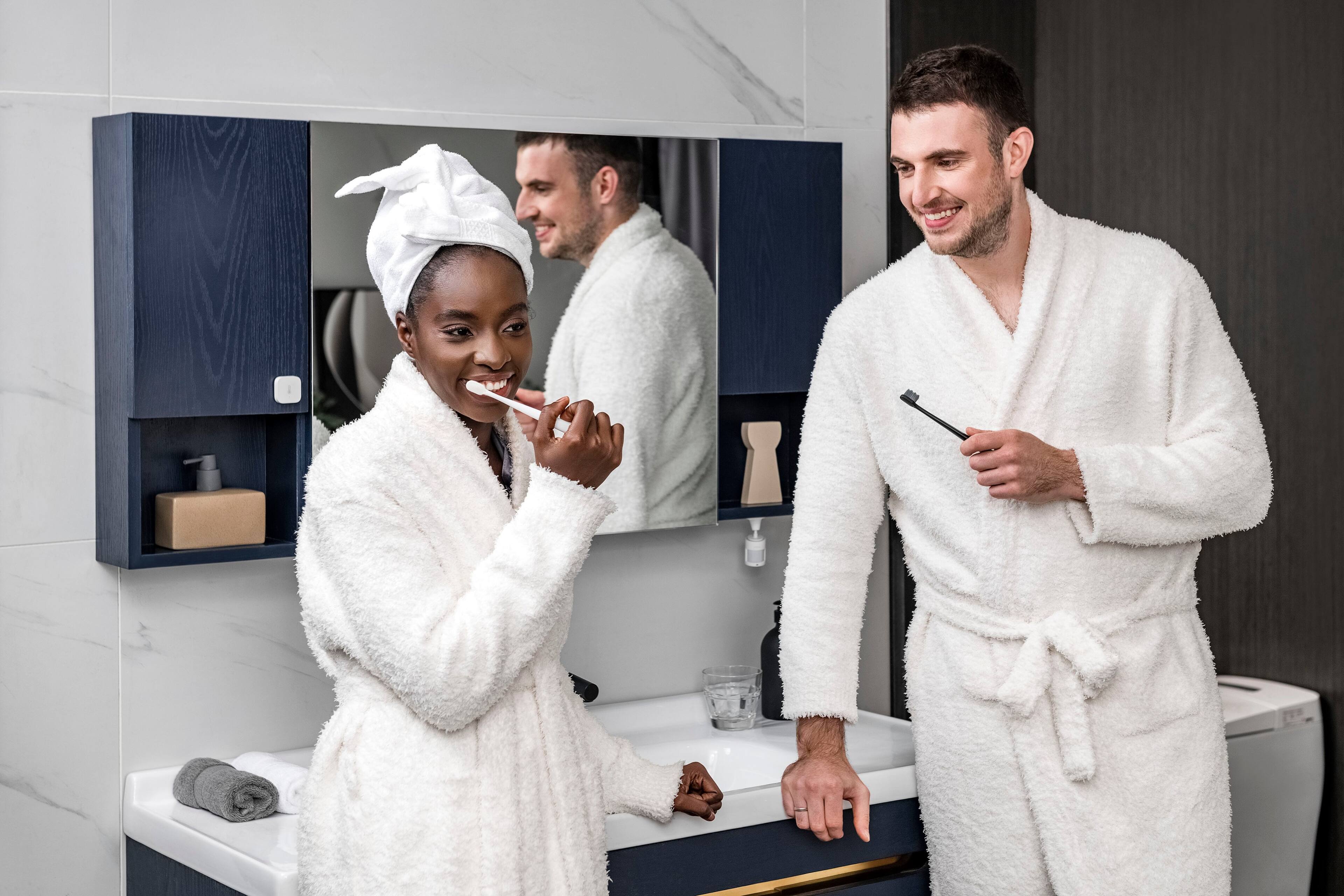 Alt View 17. Aqara - T1 Temperature and Humidity Sensor- Requires Aqara Hub, Supports Apple HomeKit, Alexa, Google, SmartThings - White.