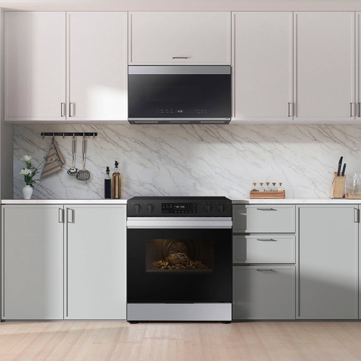 Alt View 11. Samsung - Bespoke 6.3 Cu. Ft. Slide-In Electric Range with Precision Knobs - Stainless Steel.