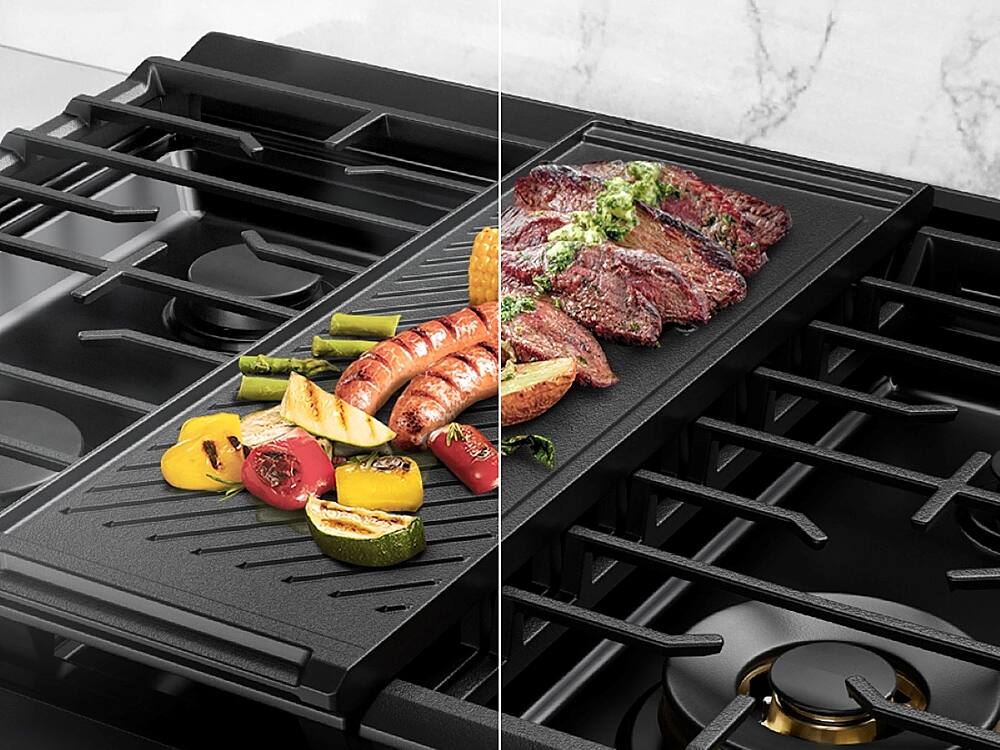 Alt View 27. Samsung - Bespoke 6.0 Cu. Ft. Slide-In Gas Range with Smart Oven Camera - White Glass.