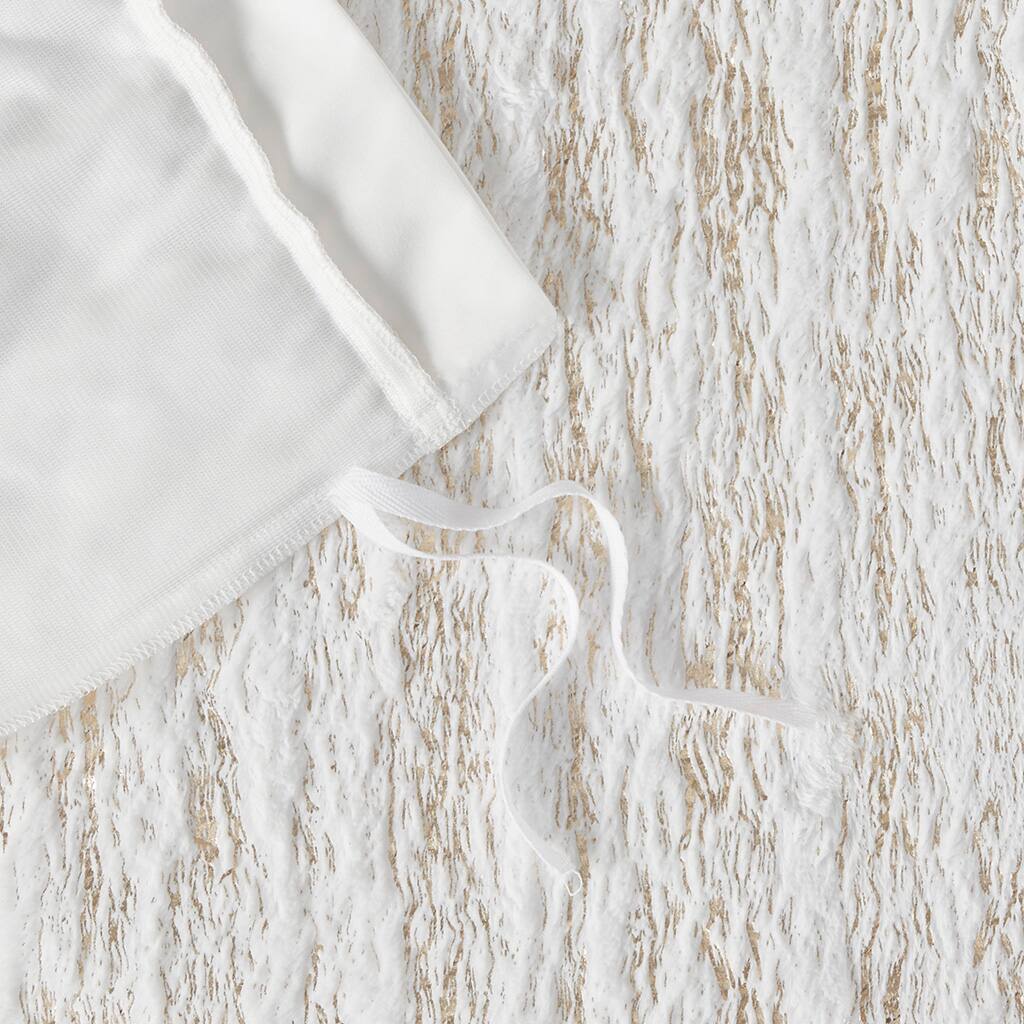 Alt View 5. Gracie Mills - Gracie Mills Maelona Metallic Print Faux Fur Duvet Cover Set - White/Gold.