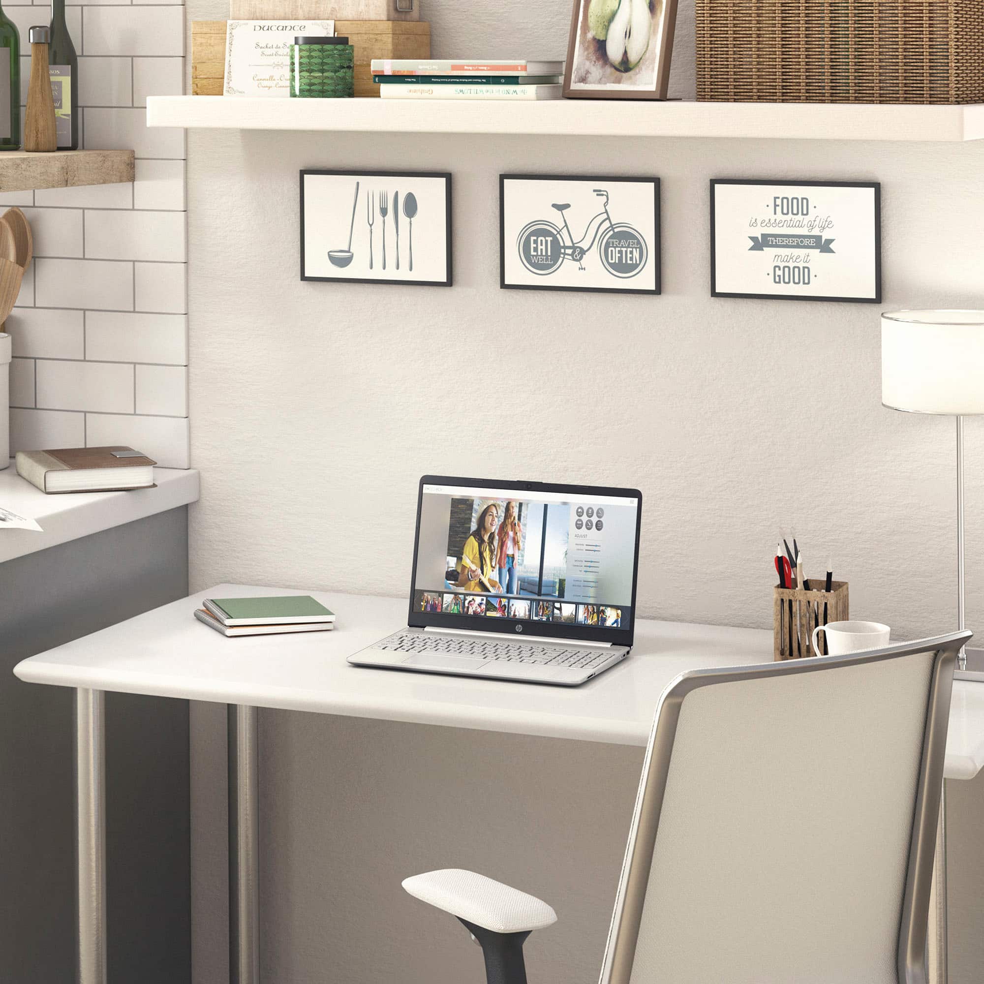 Alt View 12. HP - 15.6" Touch-Screen Laptop - Intel Core i3 - 8GB Memory - 128GB SSD - Natural Silver.