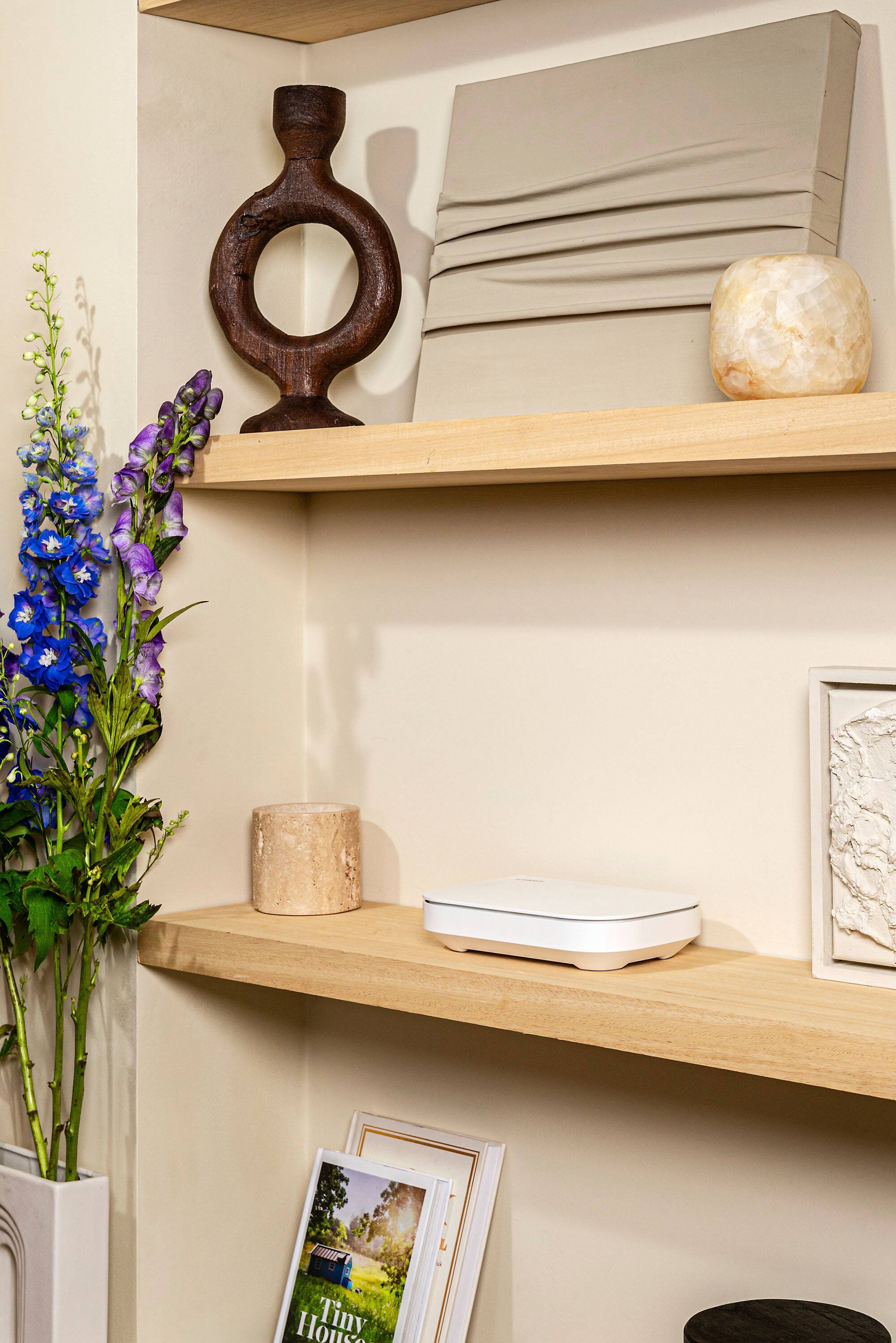 Alt View 19. Linksys - Velop AX3000 Dual Band Micro Mesh System (1-pack) - White.