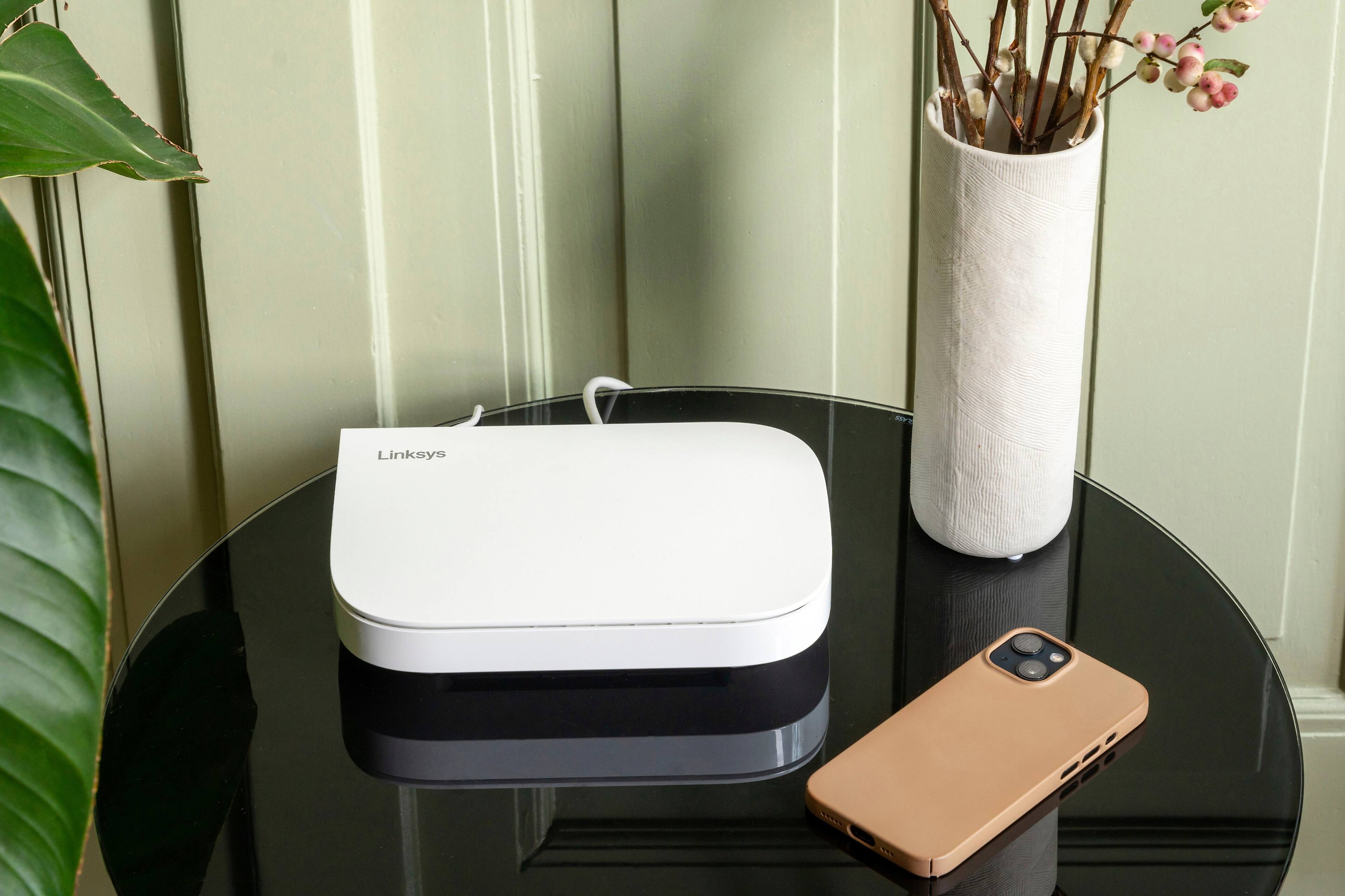 Alt View 23. Linksys - Velop AX3000 Dual Band Micro Mesh System (1-pack) - White.