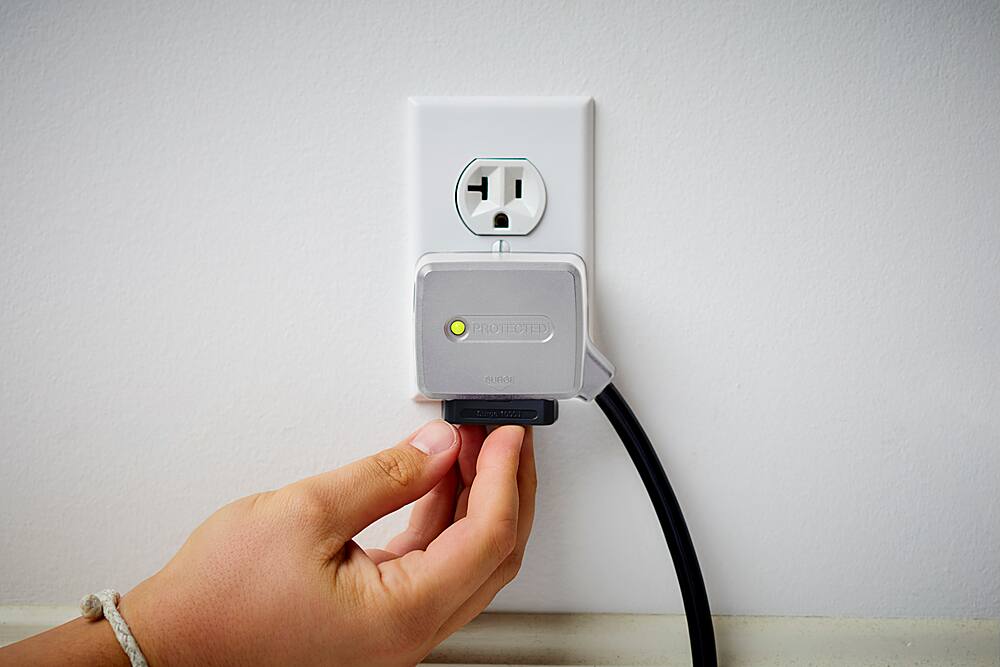 Alt View 14. charg - 6 outlet strip,  1000J  replaceable surge protection - Black.