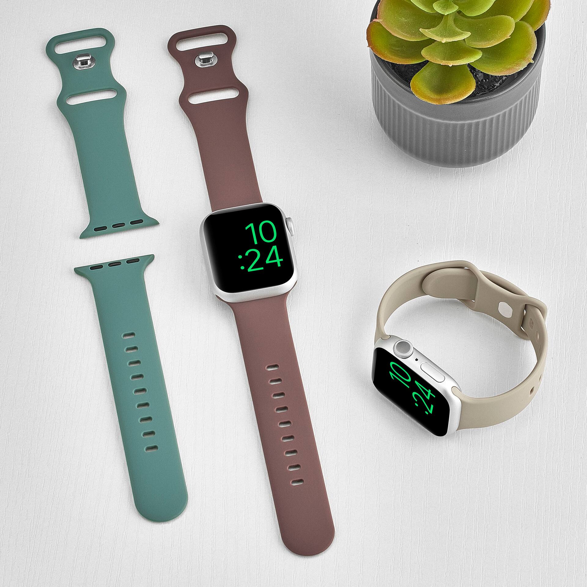 Best Buy essentials Silicone Bands for Apple Watch 38mm 40mm 41mm 3 Pack 42mm Series 10 Cream Cherry and Sage Green BE AWB41SIL3SG Open Box Best Buy