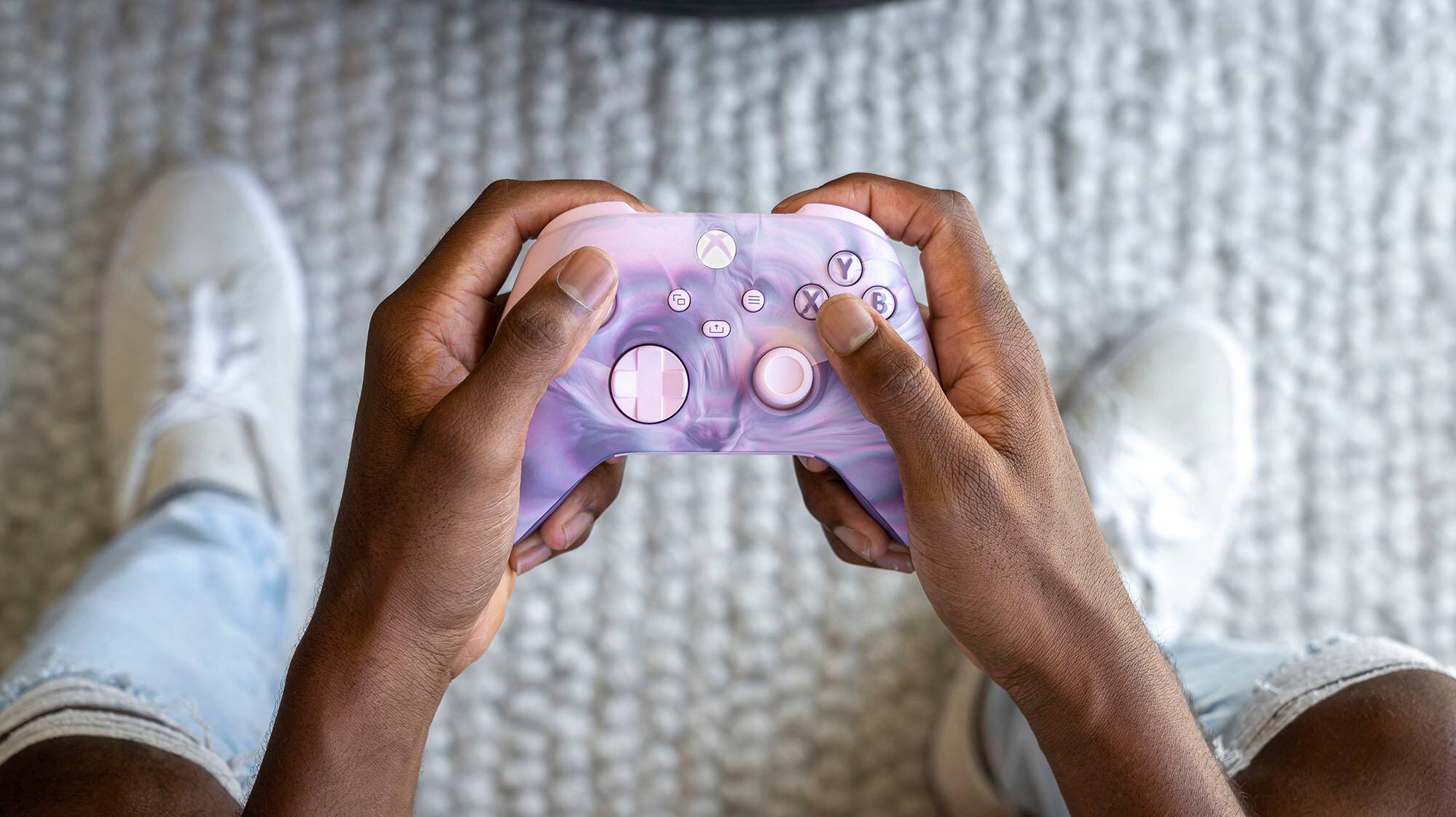 Alt View 15. Microsoft - Xbox Wireless Controller for Xbox Series X, Xbox Series S, Xbox One, Windows Devices - Dream Vapor Special Edition.