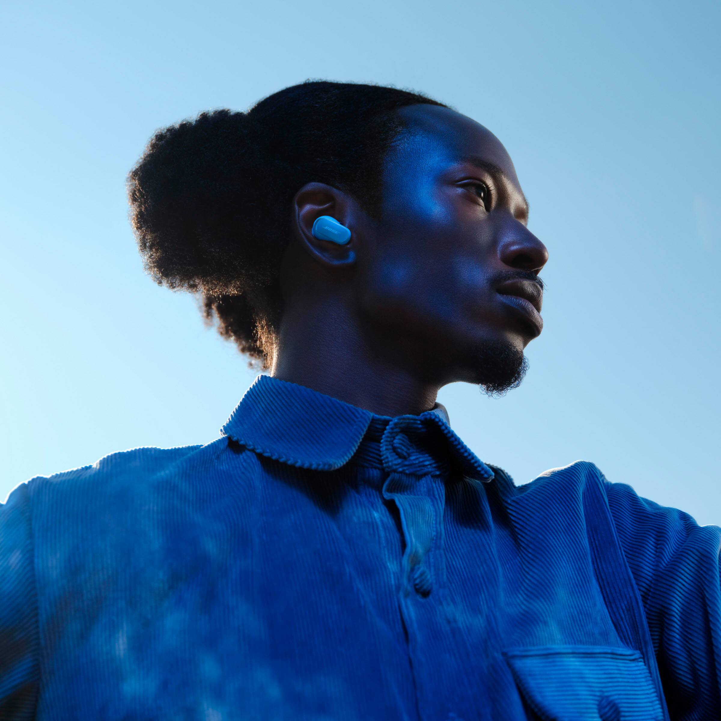 Left. Bose - QuietComfort Ultra True Wireless Noise Cancelling In-Ear Earbuds - Moonstone Blue.