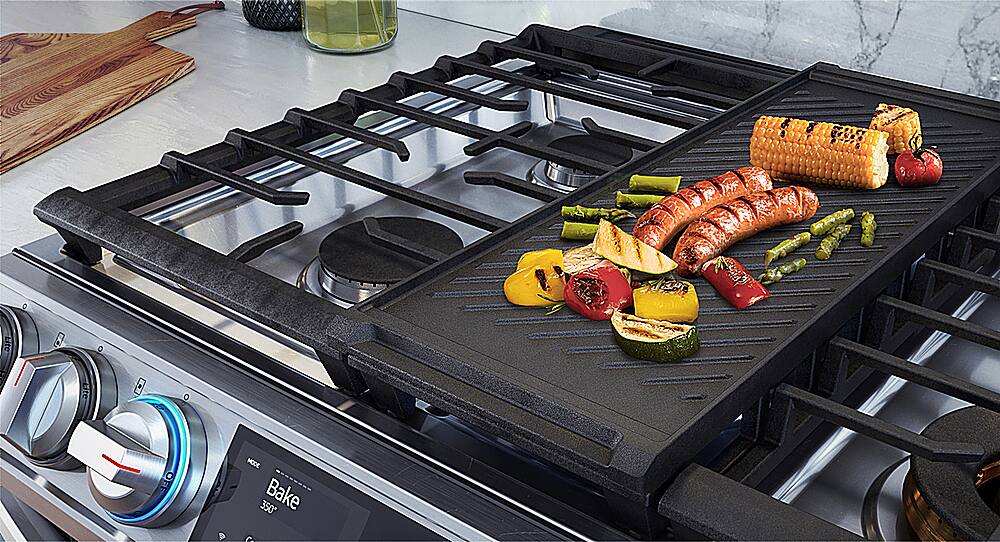 Samsung Open Box Flex Duo 6.3 cu. ft. Front Control Slide in Dual Fuel