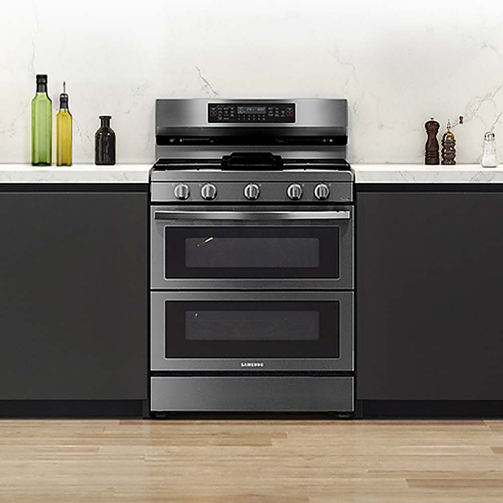 Alt View 11. Samsung - Open Box 6.0 cu. ft. Smart Freestanding Gas Range with Flex Duo & Air Fry - Black stainless steel.