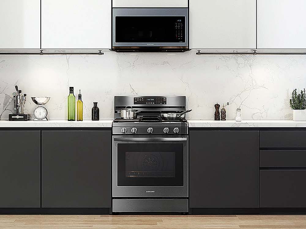 Alt View 11. Samsung - Open Box 6.0 Cu. Ft. Freestanding Gas Convection Range with WiFi and No-Preheat Air Fry - Fingerprint Resistant Black Stainless Steel.
