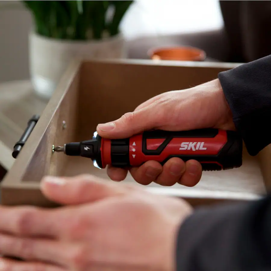 Sensor Screwdriver Skil Rechargeable 4V Screwdriver with Circuit Sensor Technology red ...