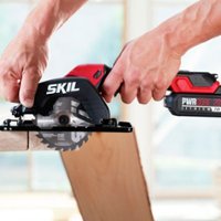 SKIL PWR CORE 20 Brushless 4-1/2 IN Comp Circ Saw Kit - Black/Red - Front_Zoom