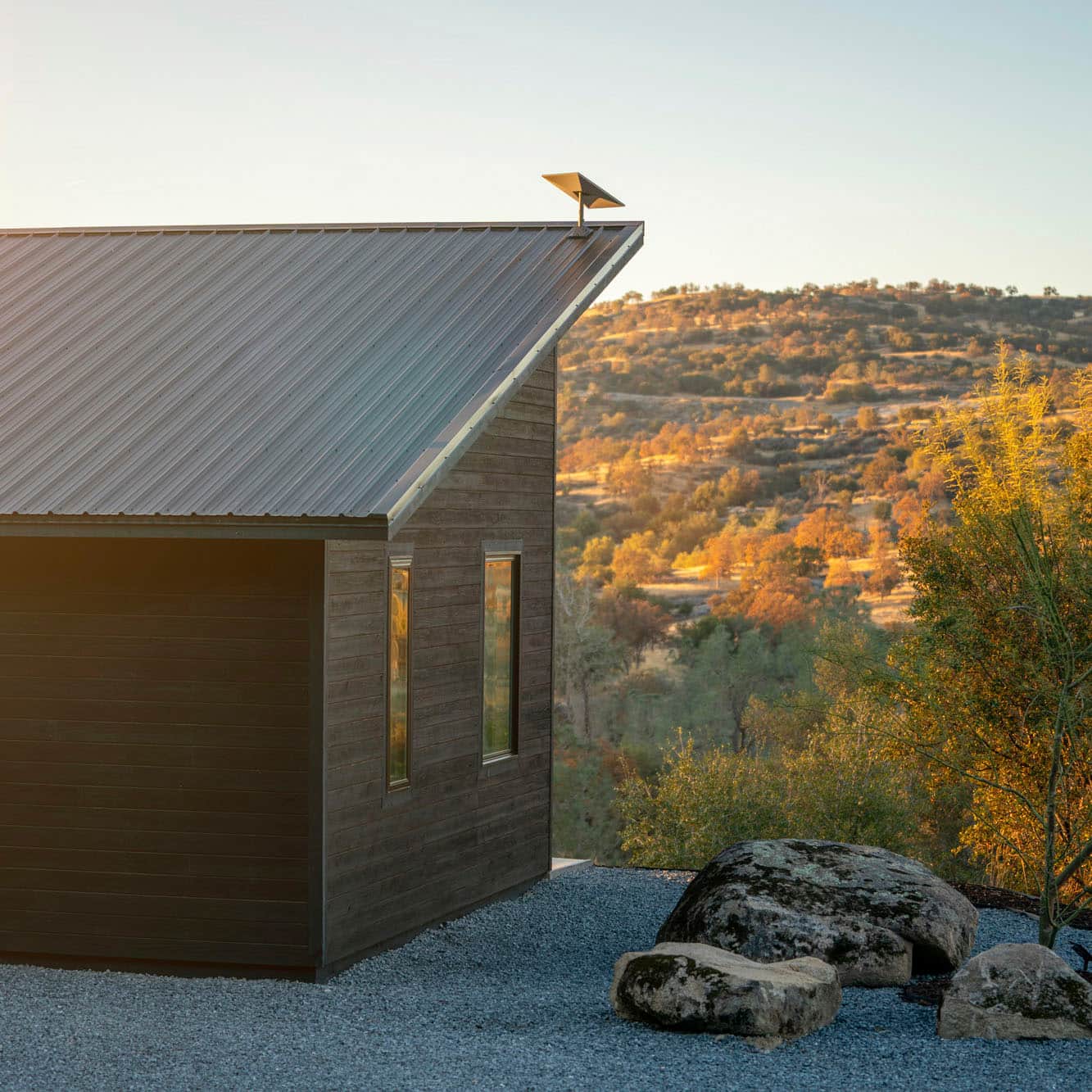 Alt View 16. STARLINK - Standard Kit AX Tri Band Wi-Fi System - White.