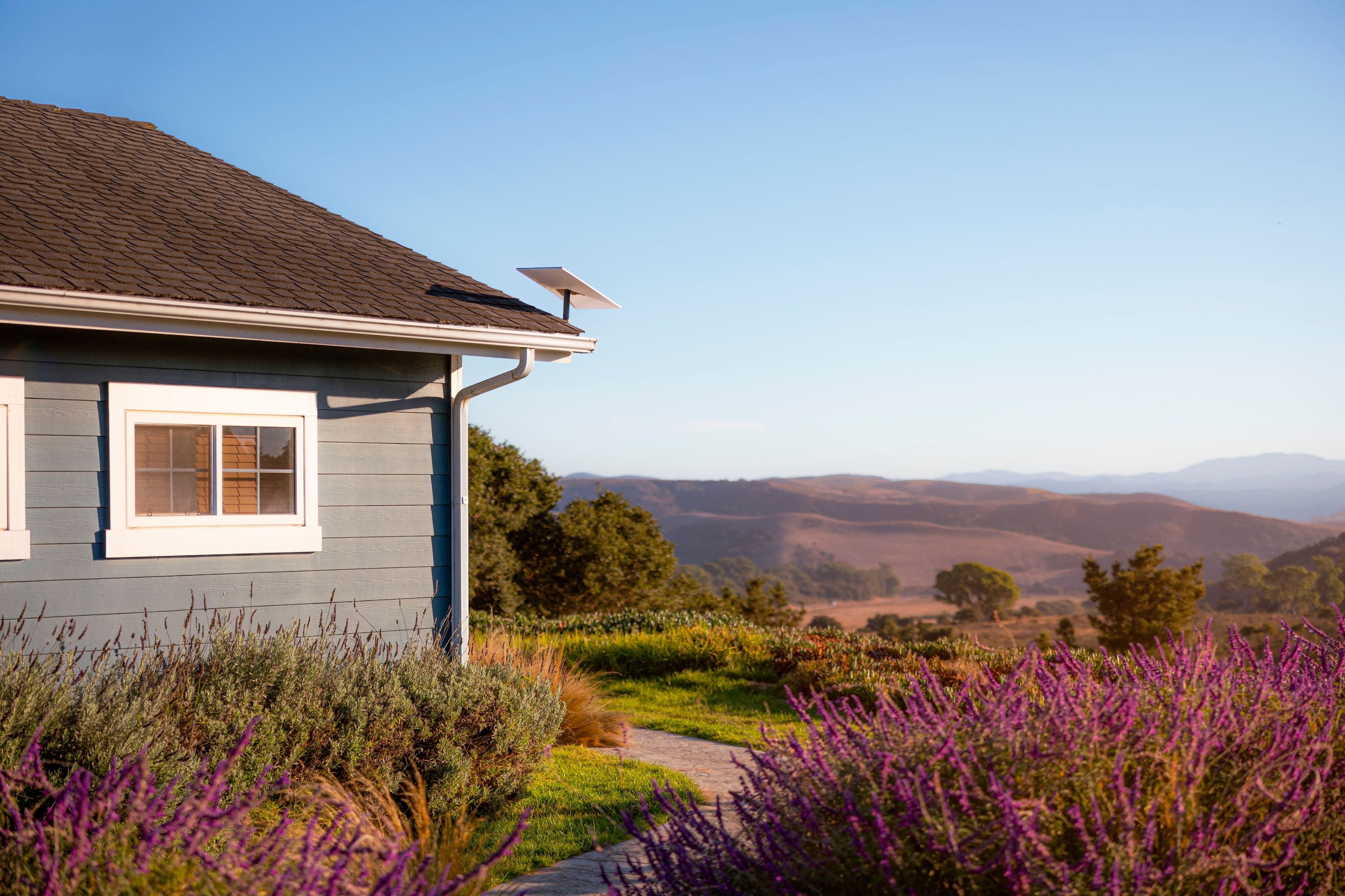 Alt View 20. STARLINK - Standard Kit AX Tri Band Wi-Fi System - White.