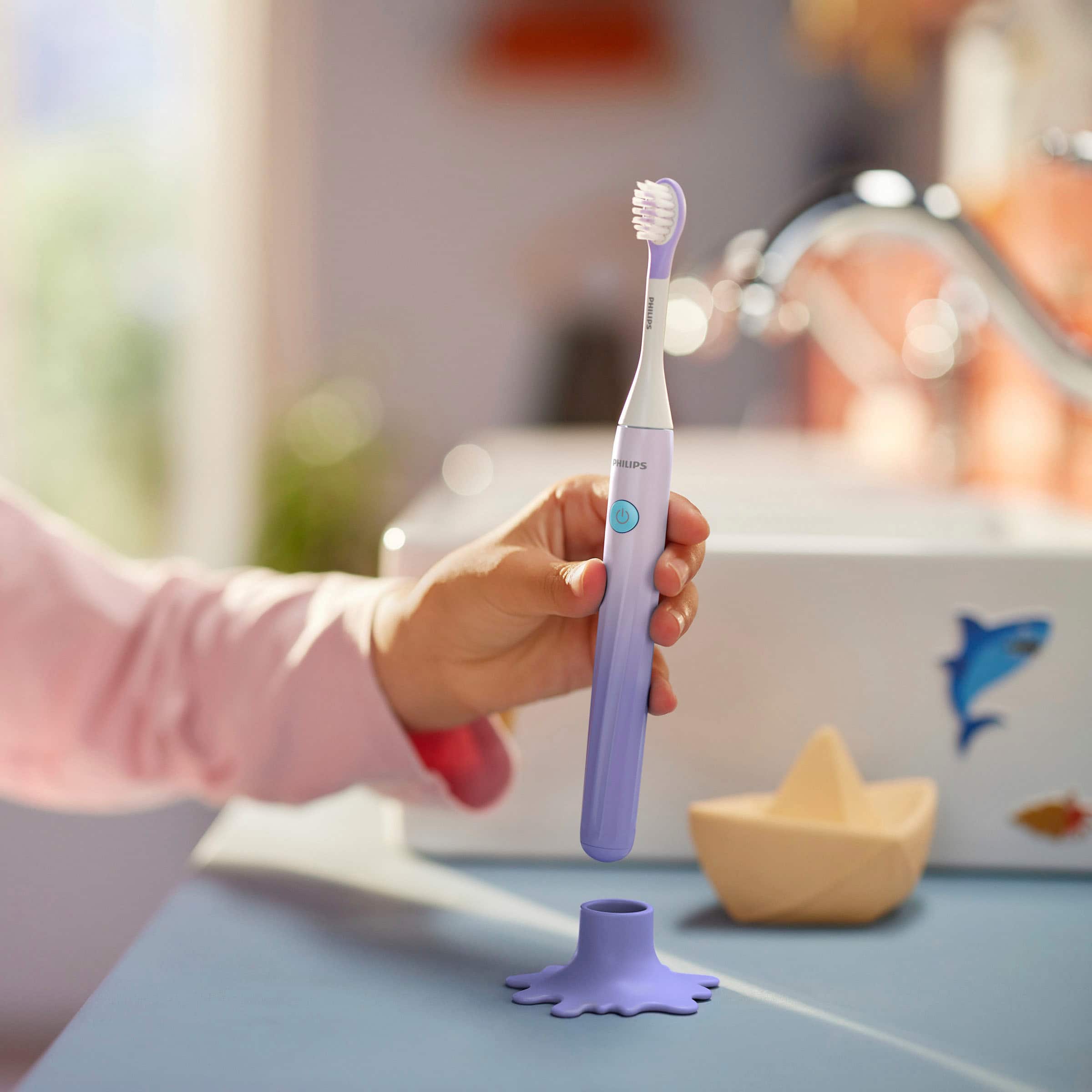 Alt View 17. Philips - Philips One for Kids Battery Toothbrush - Gradient Purple Fade.