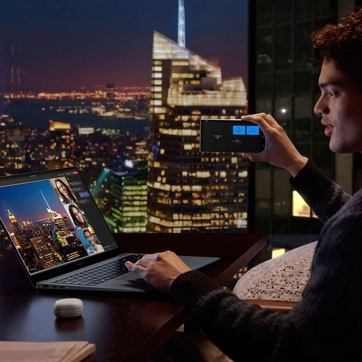 Alt View 17. Samsung - Galaxy Book4 Ultra 16" AMOLED Touch Screen Laptop - Intel Core Ultra 9 - 32GB Memory - NVIDIA GeForce RTX 4070 - 1TB SSD - Moonstone Gray.