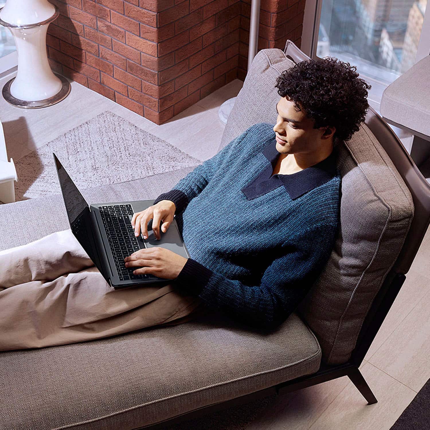 Alt View 18. Samsung - Galaxy Book4 Ultra 16" AMOLED Touch Screen Laptop - Intel Core Ultra 9 - 32GB Memory - NVIDIA GeForce RTX 4070 - 1TB SSD - Moonstone Gray.