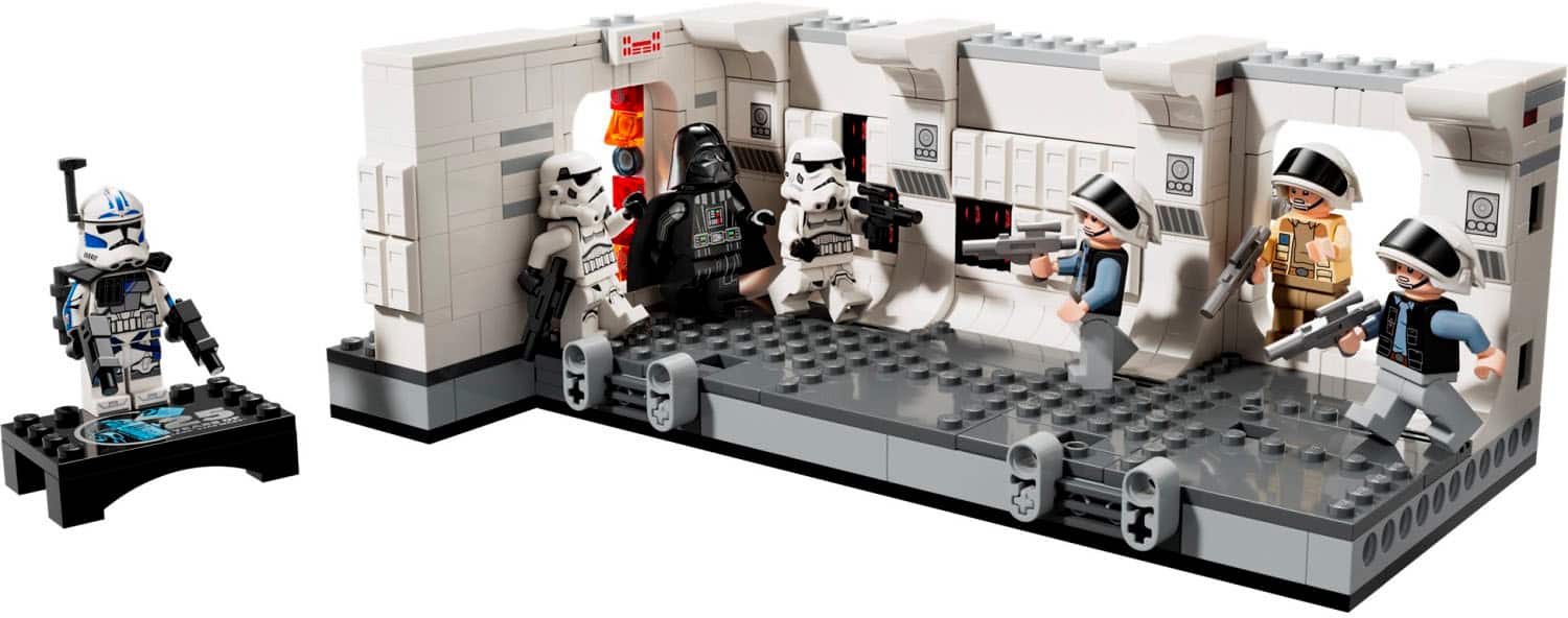 Angle. LEGO - LEGO Star Wars Boarding the Tantive IV Buildable Toy Playset 75387.