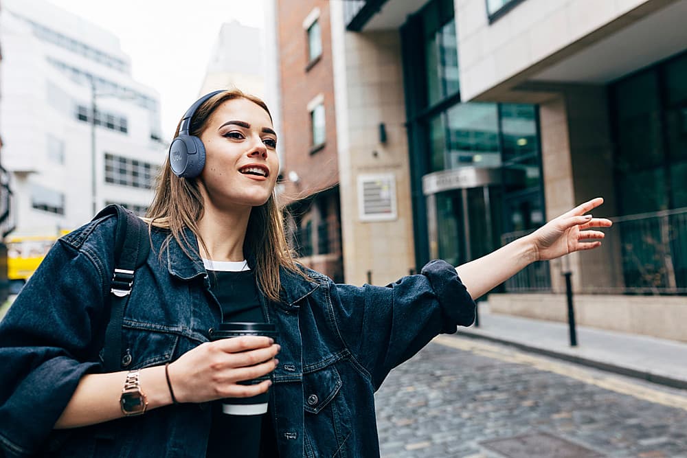 Alt View 23. JBL - Adaptive Noise Cancelling Wireless On-Ear Headphone - Blue.