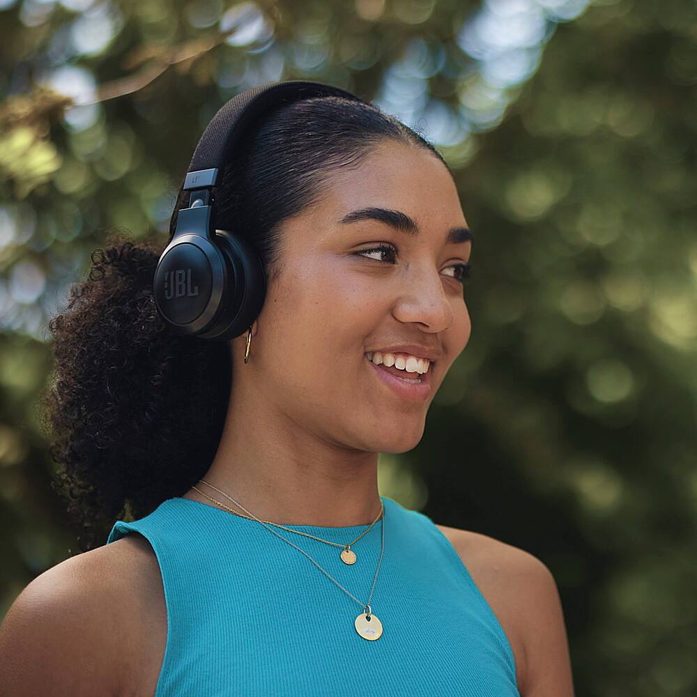 Alt View 19. JBL - Wireless On-Ear Headphones with True Adaptive Noise Cancelling - Blue.