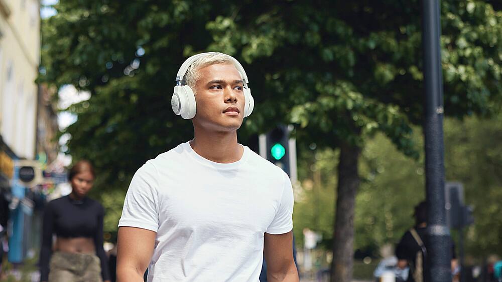 Alt View 21. JBL - Wireless Over-Ear Headphones with True Adaptive Noise Cancelling - Blue.