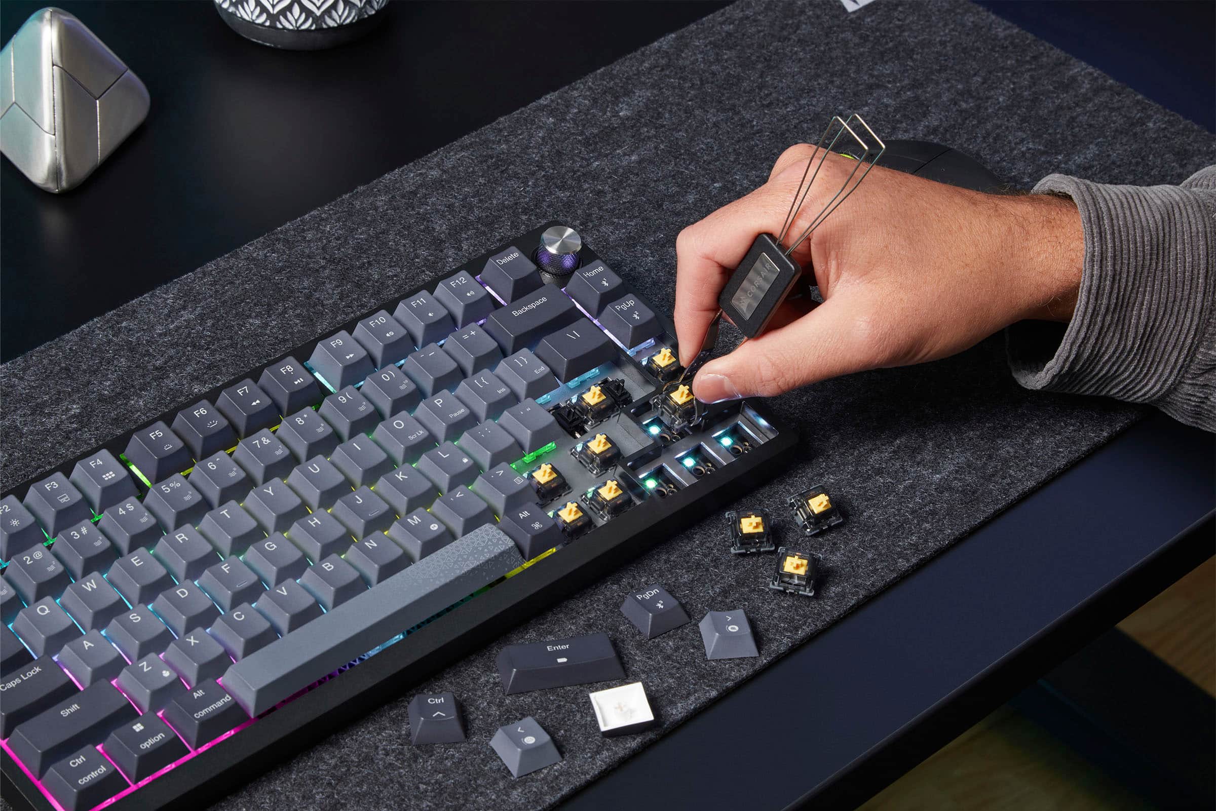 Alt View 21. CORSAIR - K65 PLUS WIRELESS 75% RGB Mechanical Pre-Lubricated MLX Red Linear Switch Gaming Keyboard with Hot-Swappable Switches - Black/Gray.