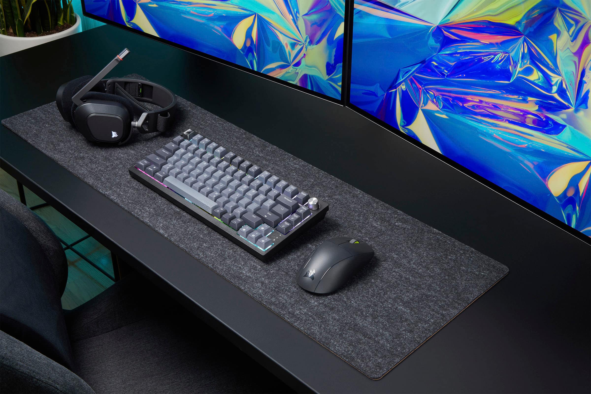 Alt View 23. CORSAIR - K65 PLUS WIRELESS 75% RGB Mechanical Pre-Lubricated MLX Red Linear Switch Gaming Keyboard with Hot-Swappable Switches - Black/Gray.