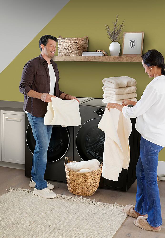 Alt View 29. LG - 7.8 Cu. Ft. Stackable Smart Electric Dryer with Ventless Heat Pump Technology - Black Steel.