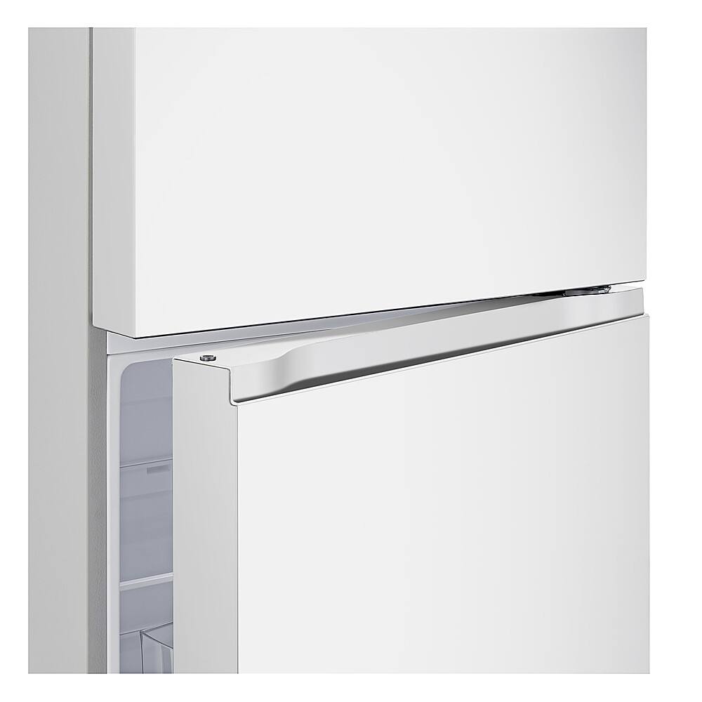 Alt View 12. LG - 17.5 Cu. Ft. Garage Ready Top-Freezer Refrigerator with Reversible Doors - White.