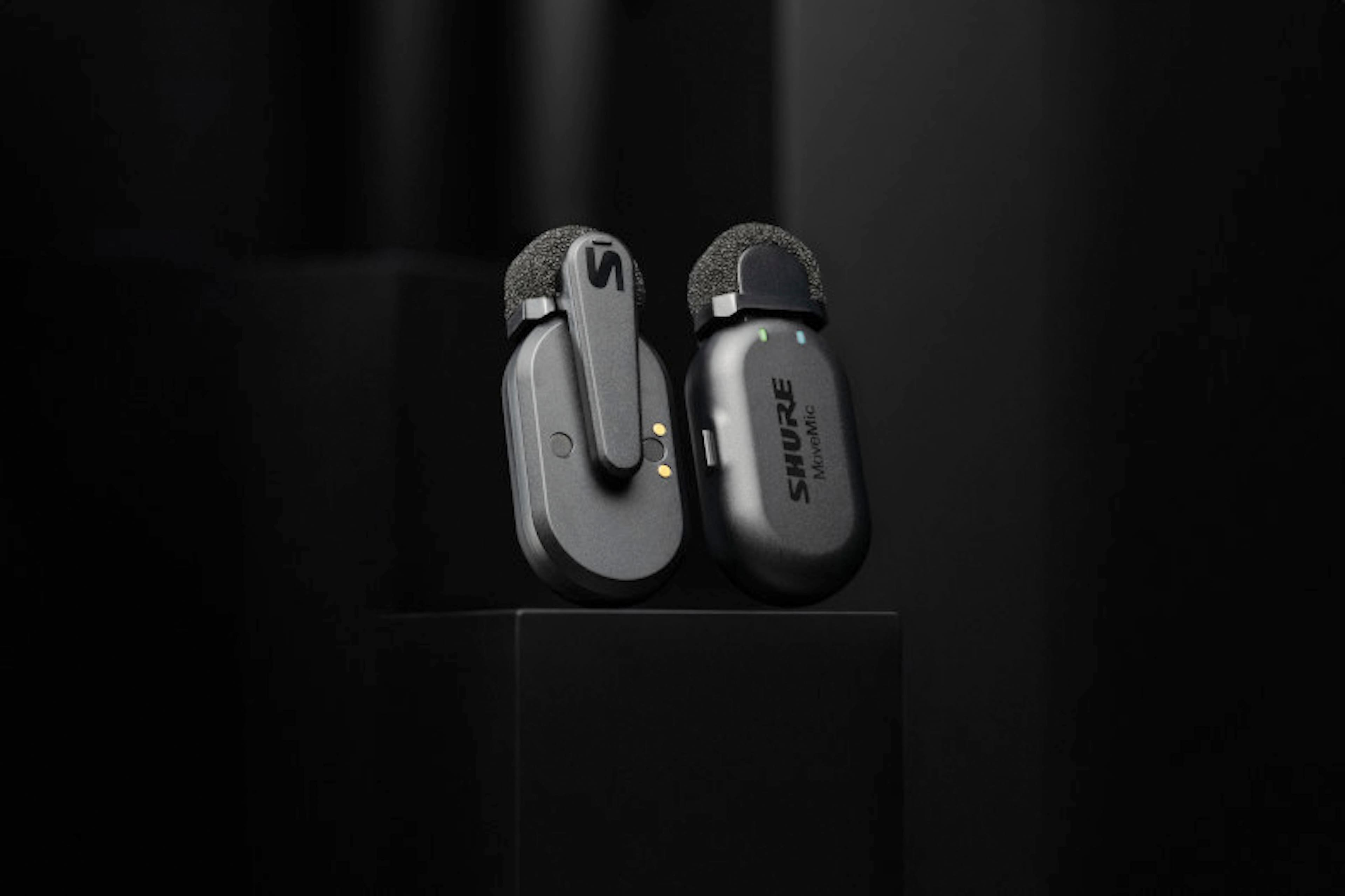 Alt View 18. Shure - MoveMic Two Wireless Lavs to Phone, Charge Case - Black.