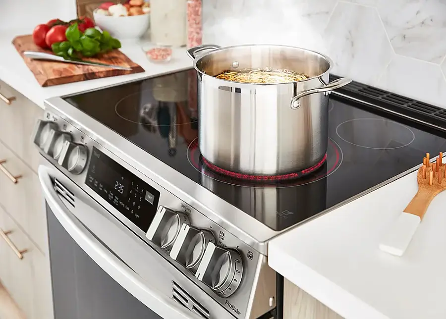 Alt View 33. LG - 6.3 Cu. Ft. Slide-In Electric True Convection Range with EasyClean and Air Fry - PrintProof Stainless Steel.