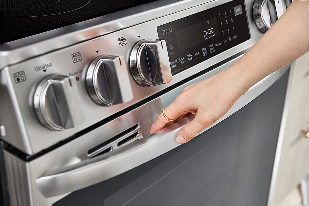 Alt View 39. LG - 6.3 Cu. Ft. Slide-In Electric True Convection Range with EasyClean and Air Fry - PrintProof Stainless Steel.