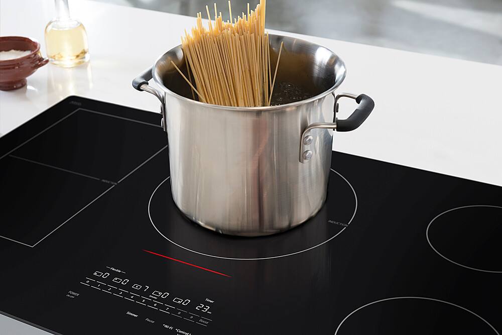 Alt View 15. LG - 36" Built-In Electric Induction Cooktop with 5 Elements and UltraHeat 5.0kW Element - Black Ceramic.