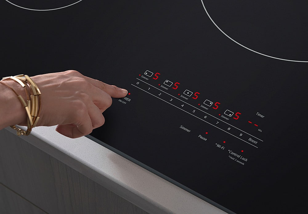 Alt View 15. LG - 36" Built-in Electric Induction Cooktop with 5 Elements and UltraHeat 4.3kW Power Element - Black Ceramic.