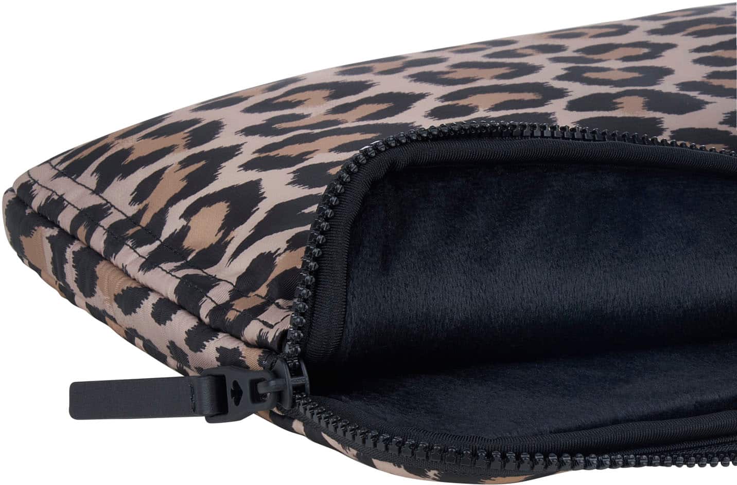 Alt View 12. kate spade new york - Puffer Sleeve for up to 16" Laptop - Classic Leopard.