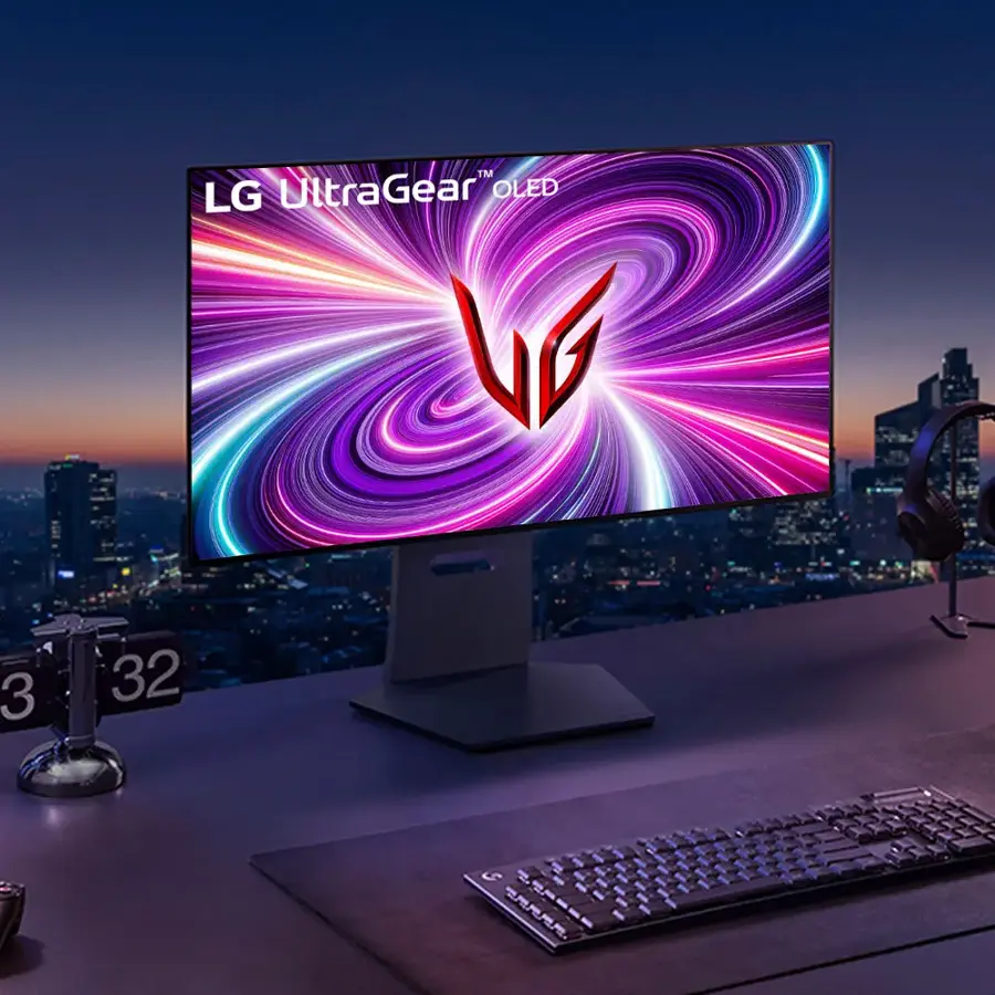 Alt View 32. LG - LG UltraGear 32" OLED UHD 240Hz 0.03ms NVIDIA G-SYNC Compatible and AMD Freesync Premium Pro Gaming Monitor with HDR - Black.