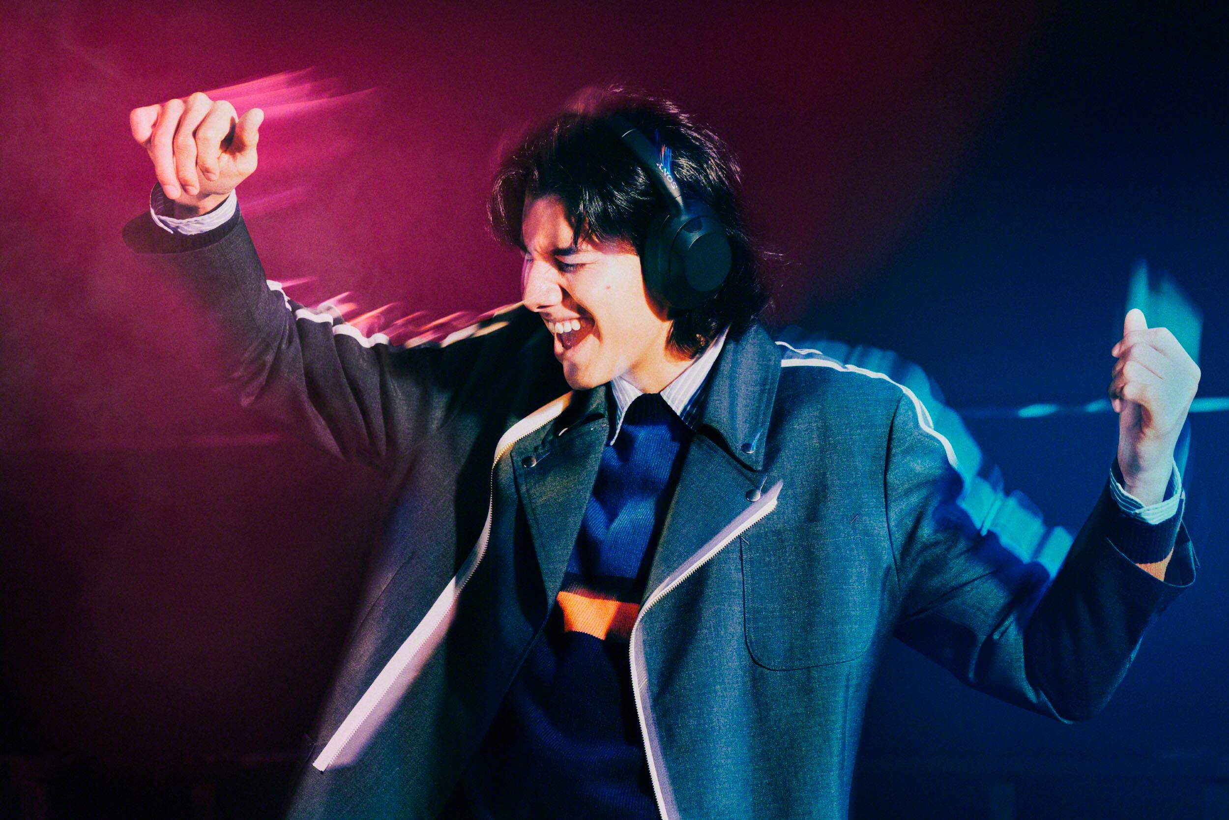 Alt View 18. Sony - ULT WEAR Wireless Noise Canceling Headphones - Black.