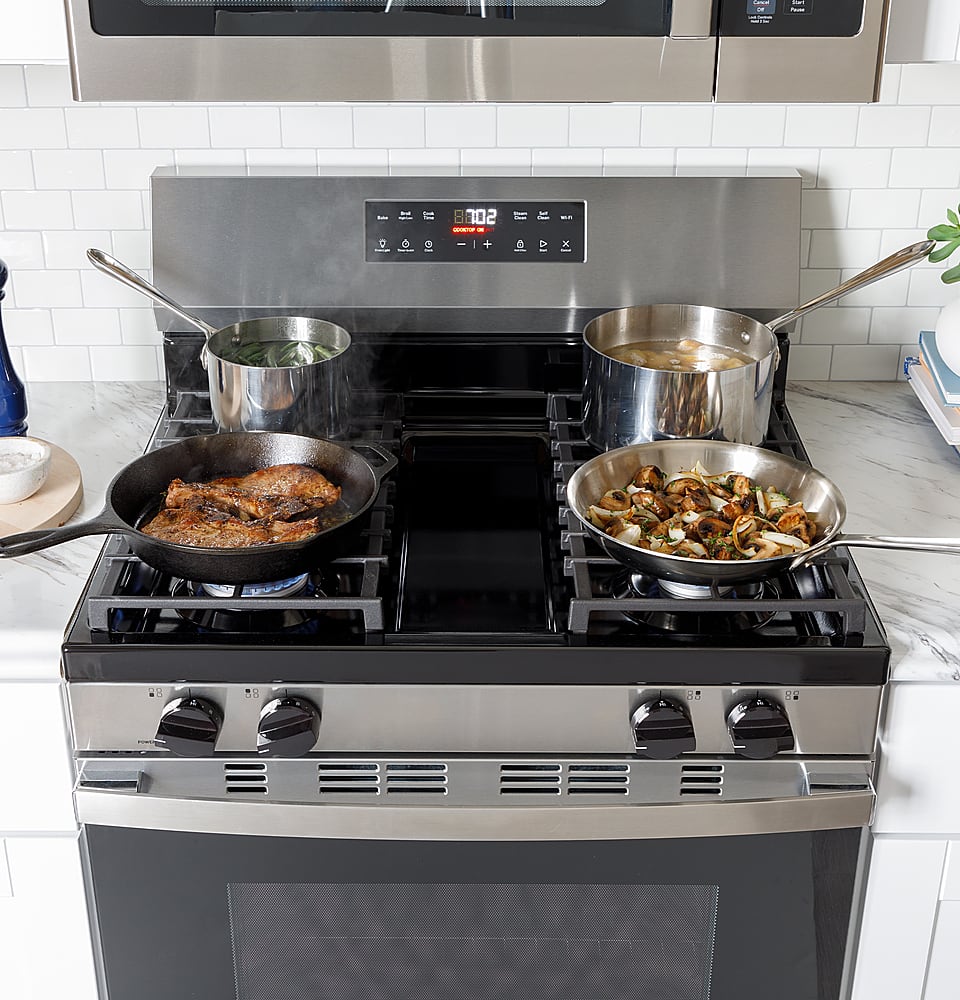 Alt View 20. GE - 5.3 Cu.Ft. Freestanding Gas Range with Self-Clean and Steam Cleaning Option and Built-In Wi-Fi - Stainless Steel/Black.