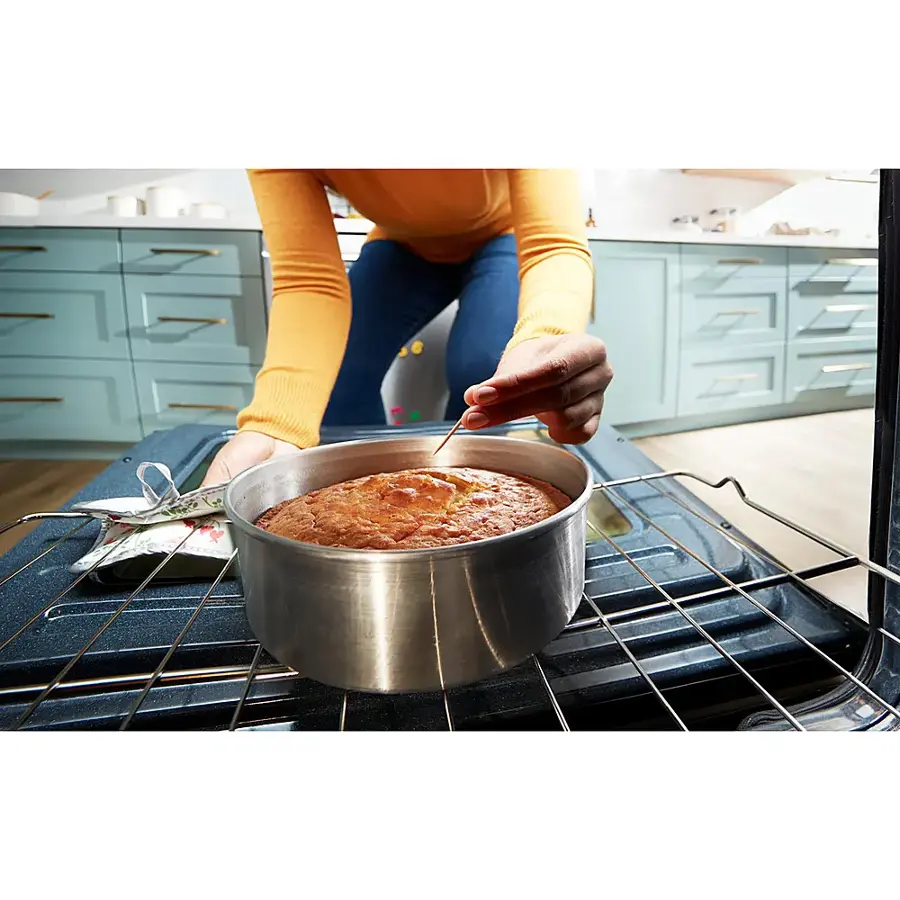 Alt View 13. Whirlpool - 5.3 Cu. Ft. Freestanding Electric Range with Cooktop Flexibility - White.